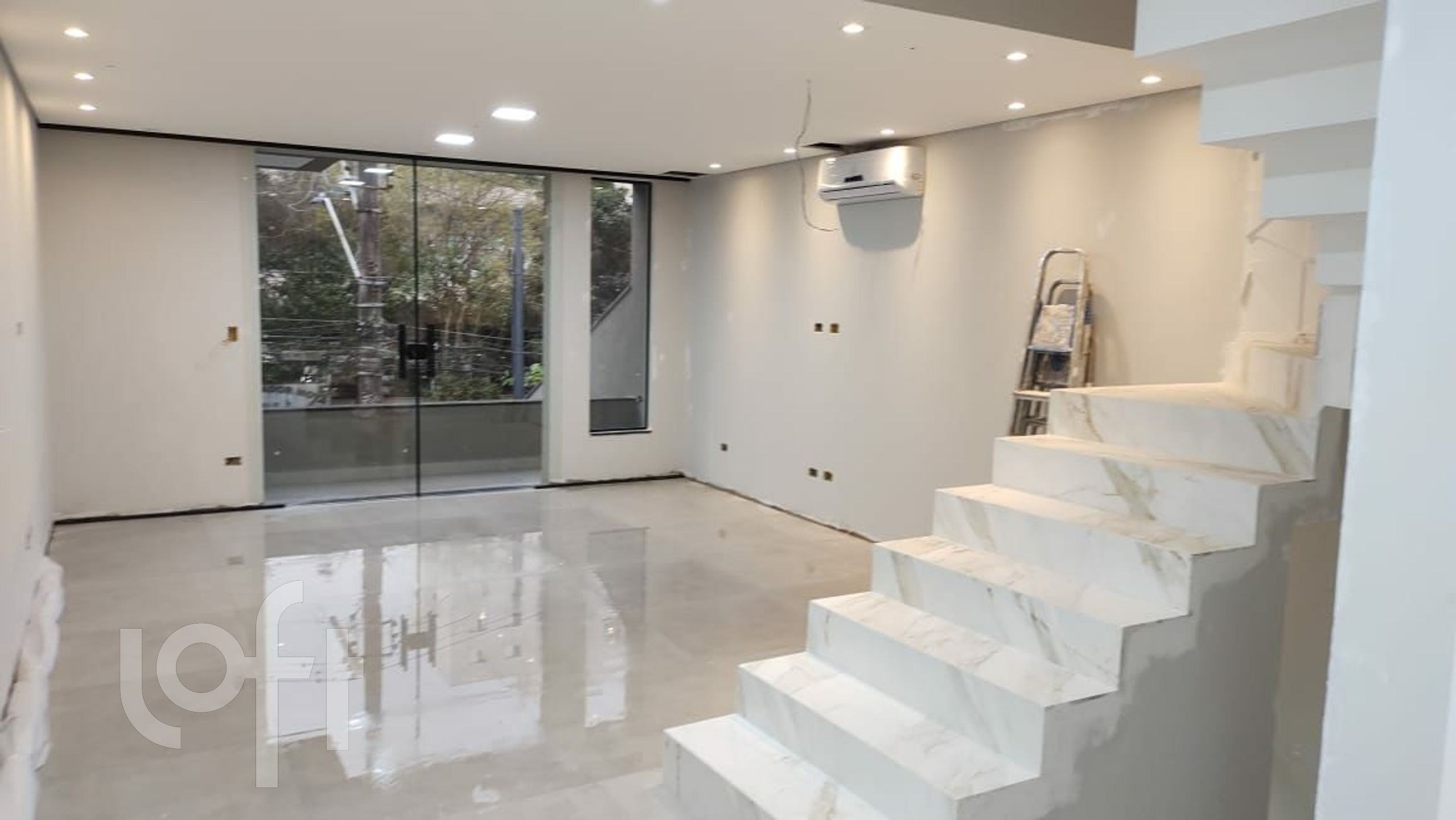 Casa à venda com 4 quartos, 387m² - Foto 2