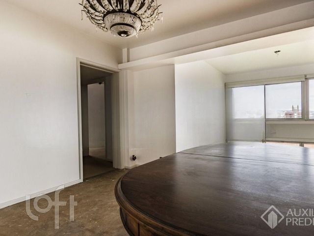 Apartamento com 110m², 3 dormitórios, 1 suíte, 1 vaga, Petrópolis em Porto Alegre