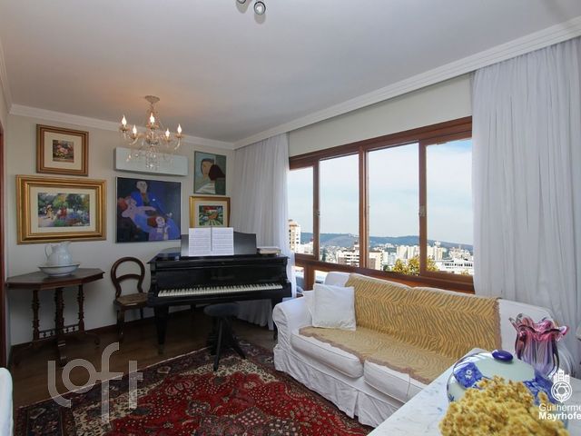Apartamento com 144m², 3 dormitórios, 1 suíte, 2 vagas, Bela Vista em Porto Alegre