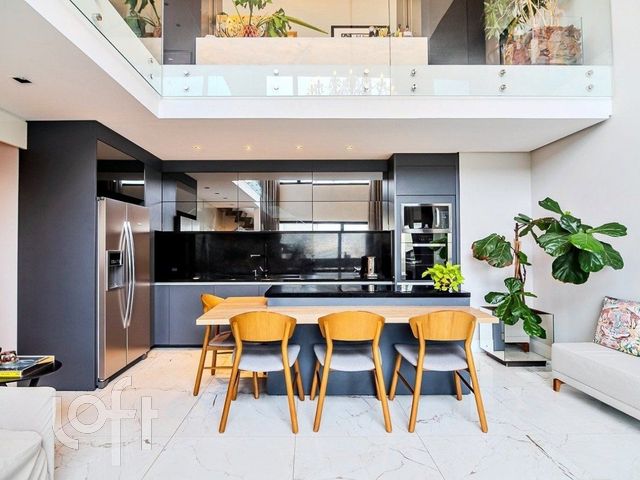 Apartamento com 153m², 3 dormitórios, 1 suíte, 2 vagas, São João em Porto Alegre