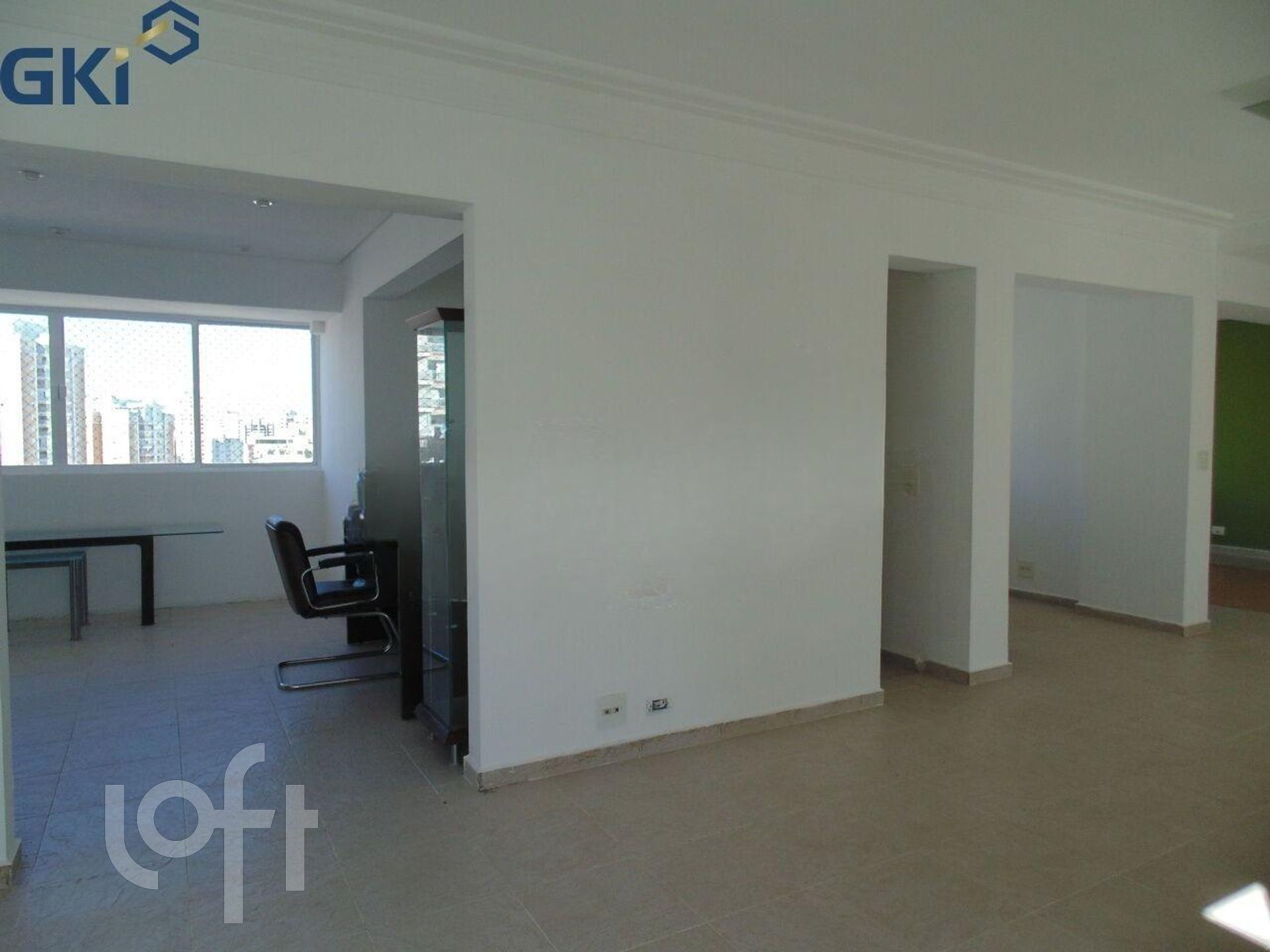 Apartamento à venda com 3 quartos, 330m² - Foto 3