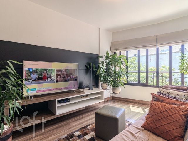 Apartamento com 72m², 2 dormitórios, 1 suíte, 1 vaga, Floresta em Porto Alegre