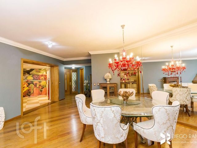 Apartamento com 204m², 3 dormitórios, 1 suíte, 2 vagas, Bela Vista em Porto Alegre