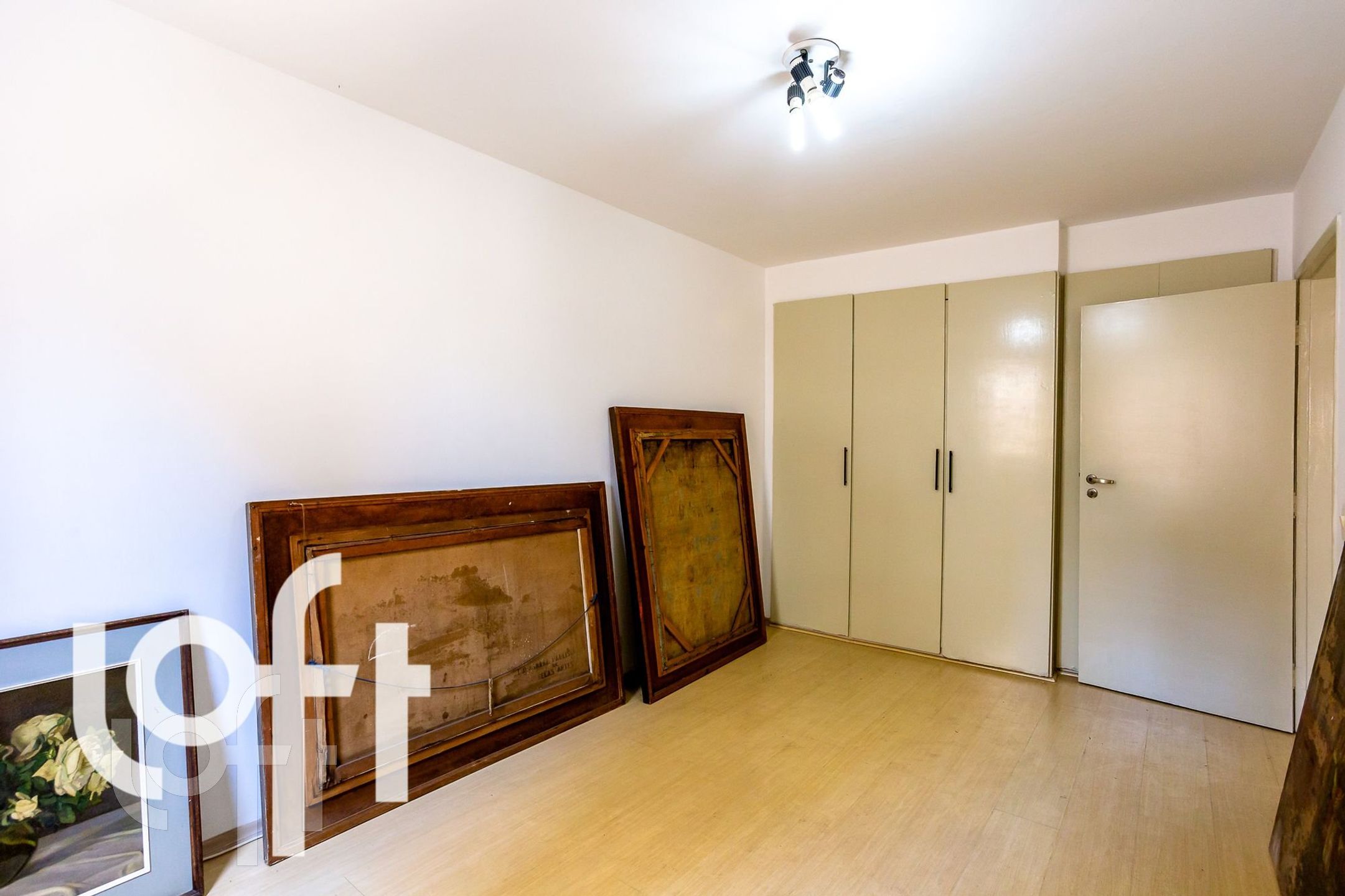 Apartamento à venda com 2 quartos, 75m² - Foto 27