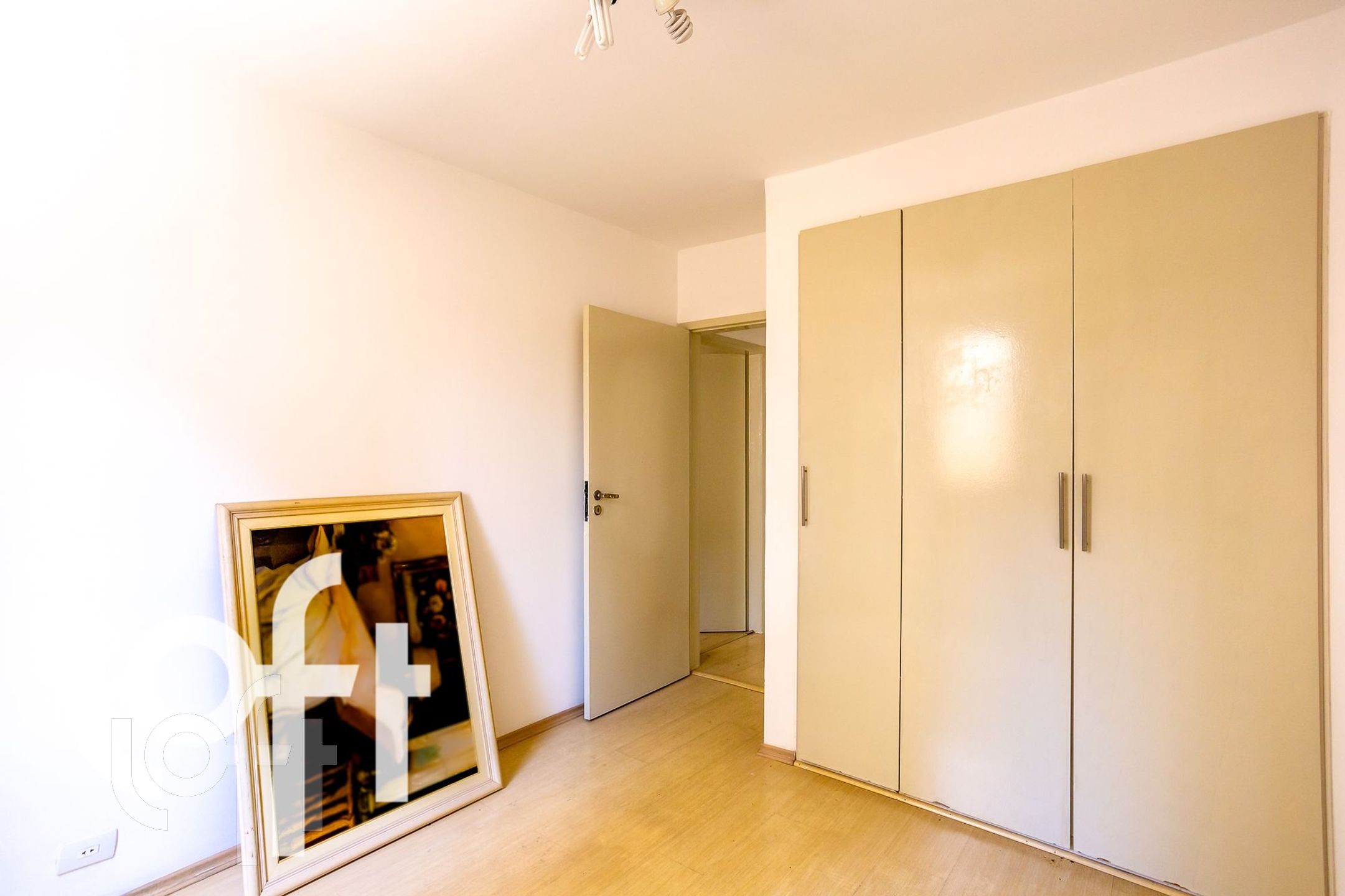 Apartamento à venda com 2 quartos, 75m² - Foto 25