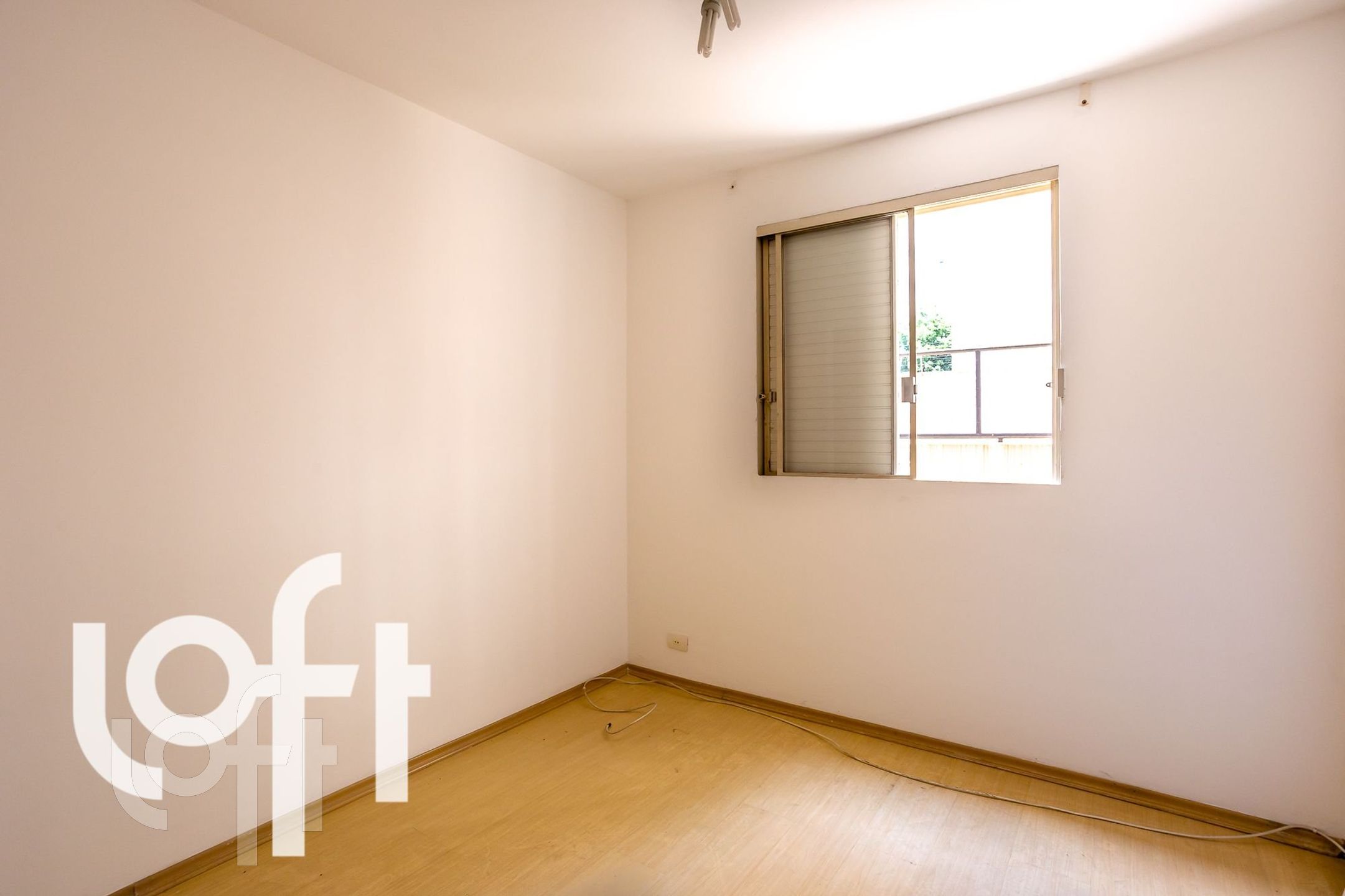 Apartamento à venda com 2 quartos, 75m² - Foto 23