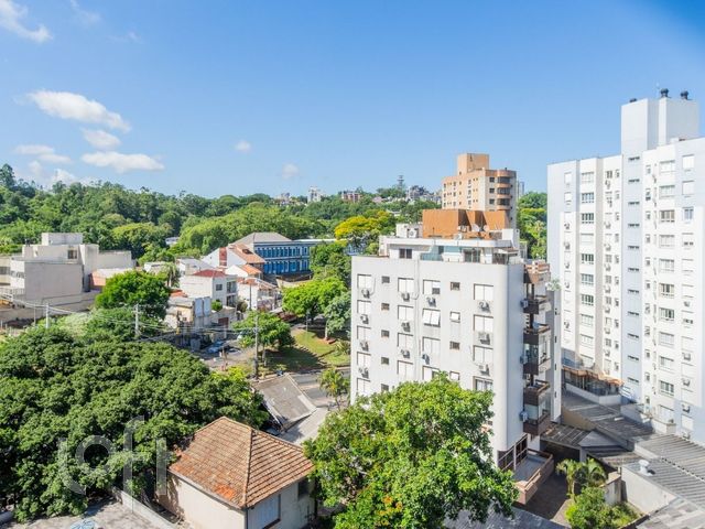 Apartamento com 58m², 2 dormitórios, 1 vaga, Menino Deus em Porto Alegre
