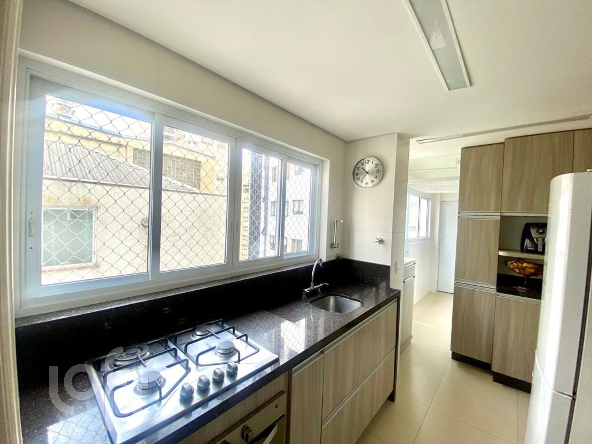 Apartamento à venda com 3 quartos, 170m² - Foto 13