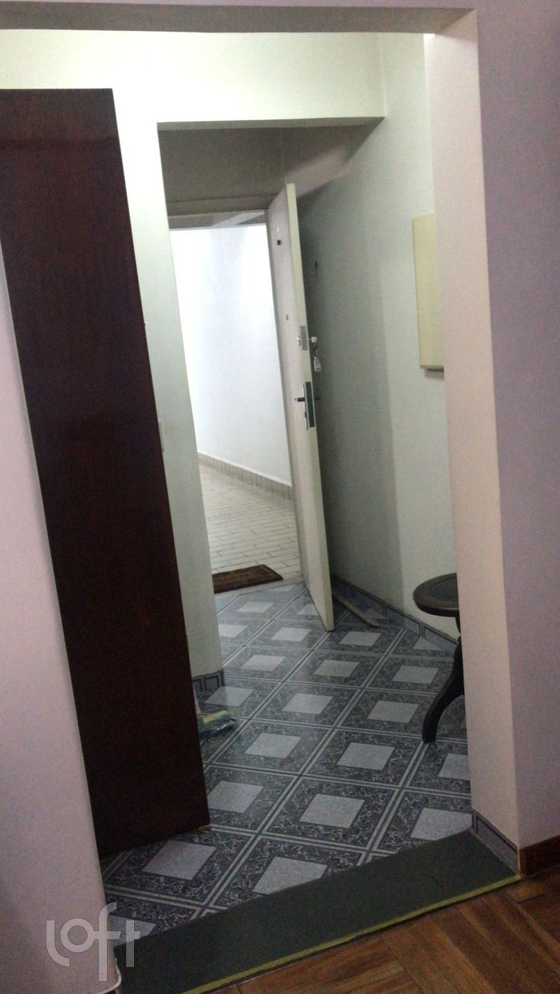 Apartamento à venda com 2 quartos, 62m² - Foto 21