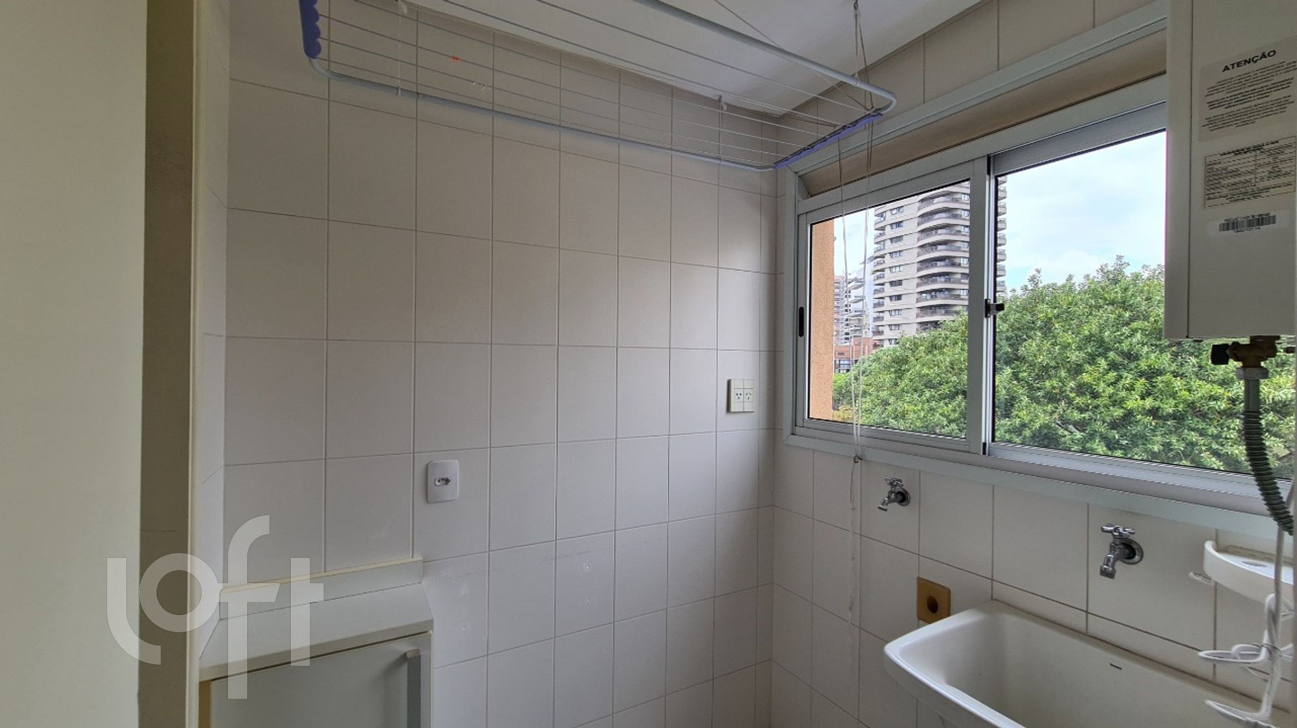 Apartamento à venda com 1 quarto, 57m² - Foto 26