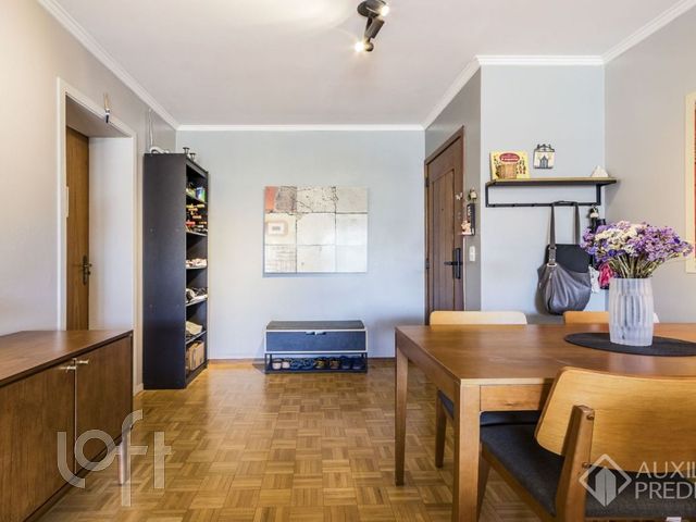 Apartamento com 84m², 2 dormitórios, 1 suíte, Petrópolis em Porto Alegre