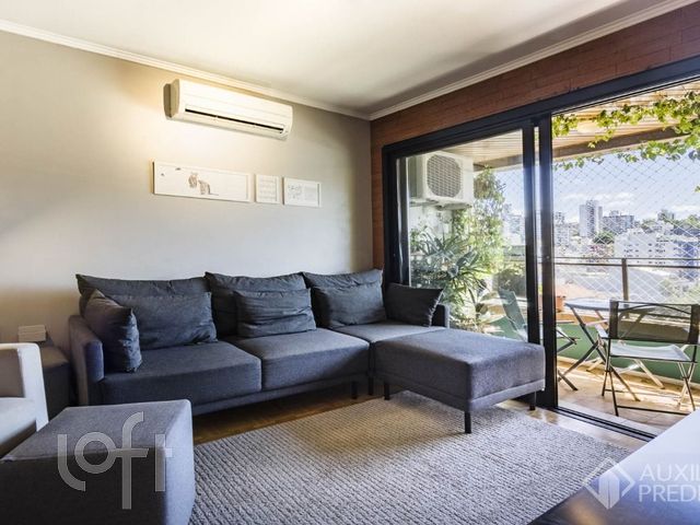 Apartamento com 84m², 2 dormitórios, 1 suíte, Petrópolis em Porto Alegre