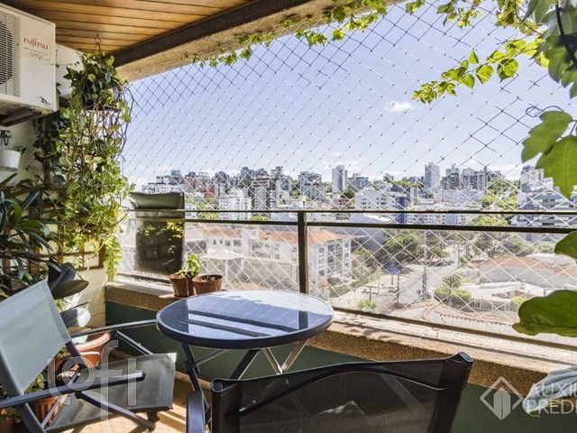 Apartamento com 84m², 2 dormitórios, 1 suíte, Petrópolis em Porto Alegre