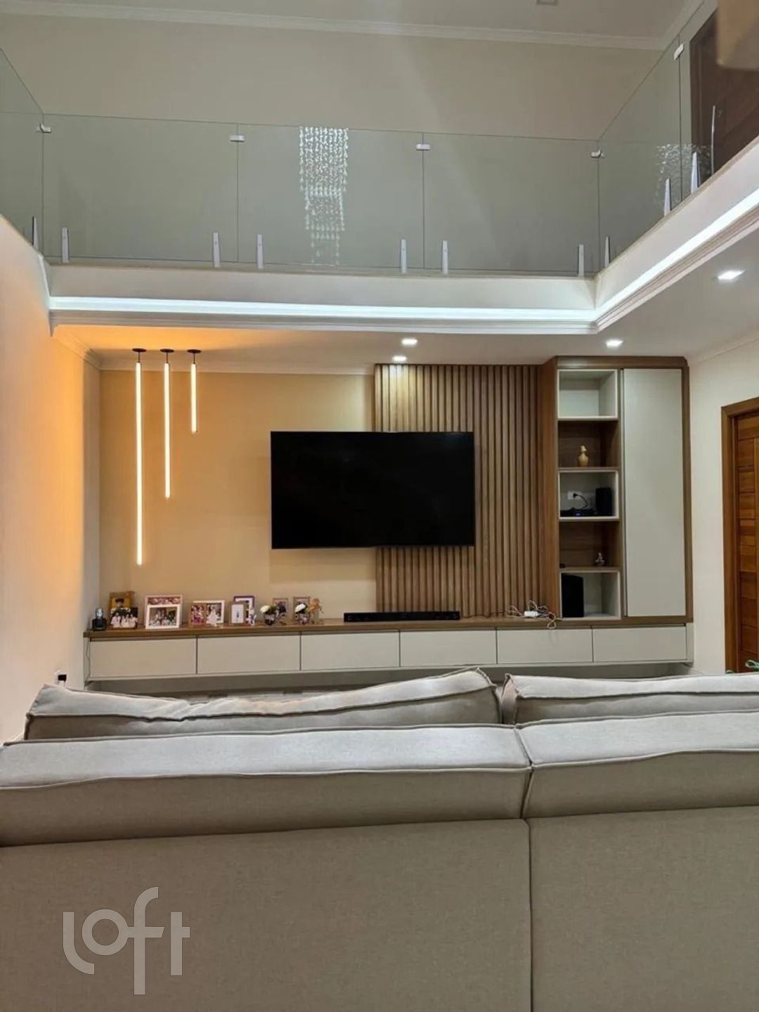 Casa à venda em Vila Jacuí com 360 m², 3 quartos,