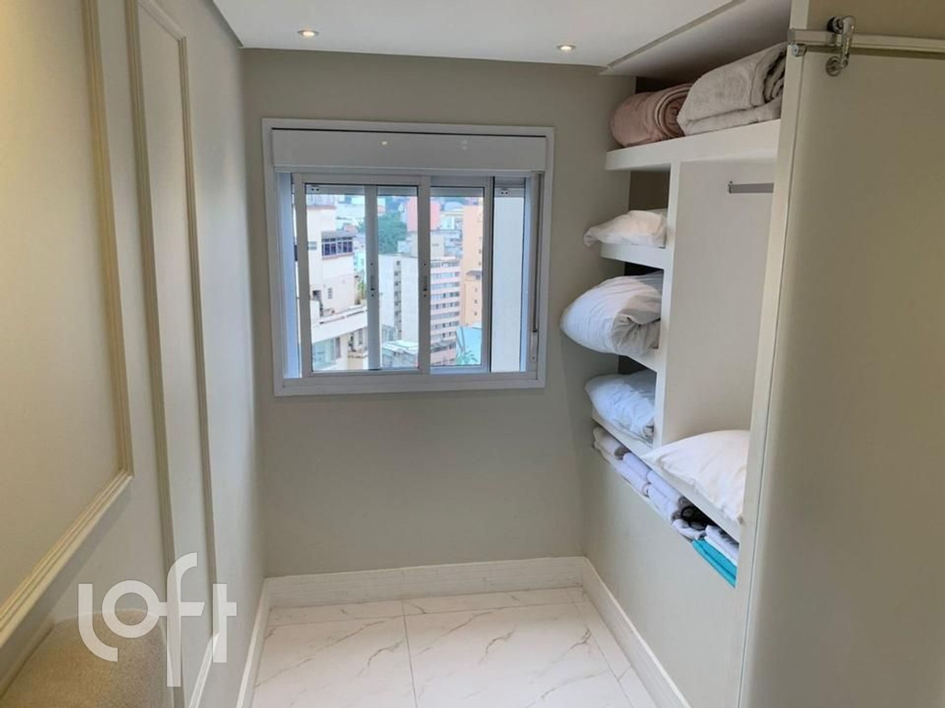 Apartamento à venda com 2 quartos, 55m² - Foto 17