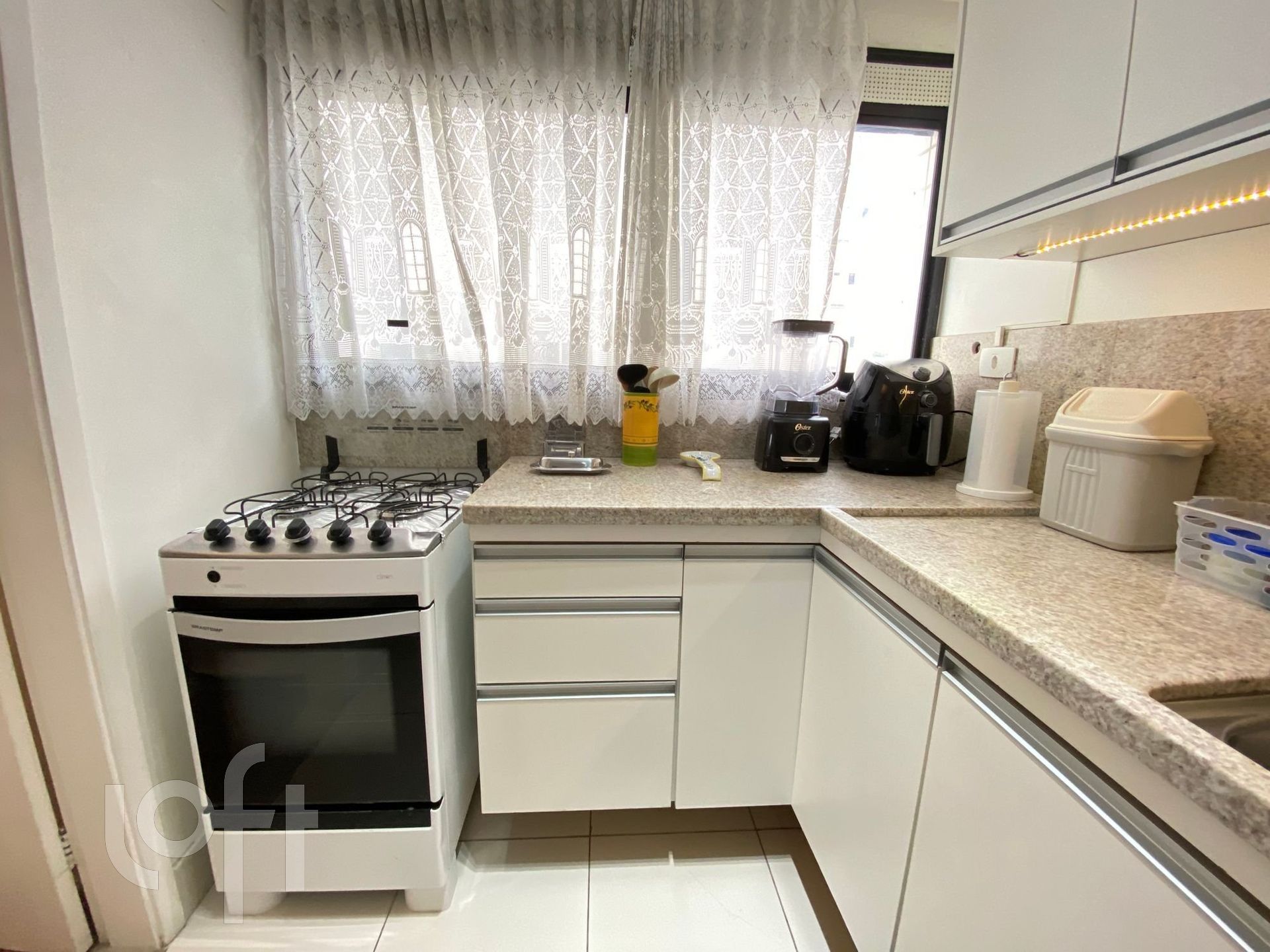 Apartamento à venda com 2 quartos, 107m² - Foto 26