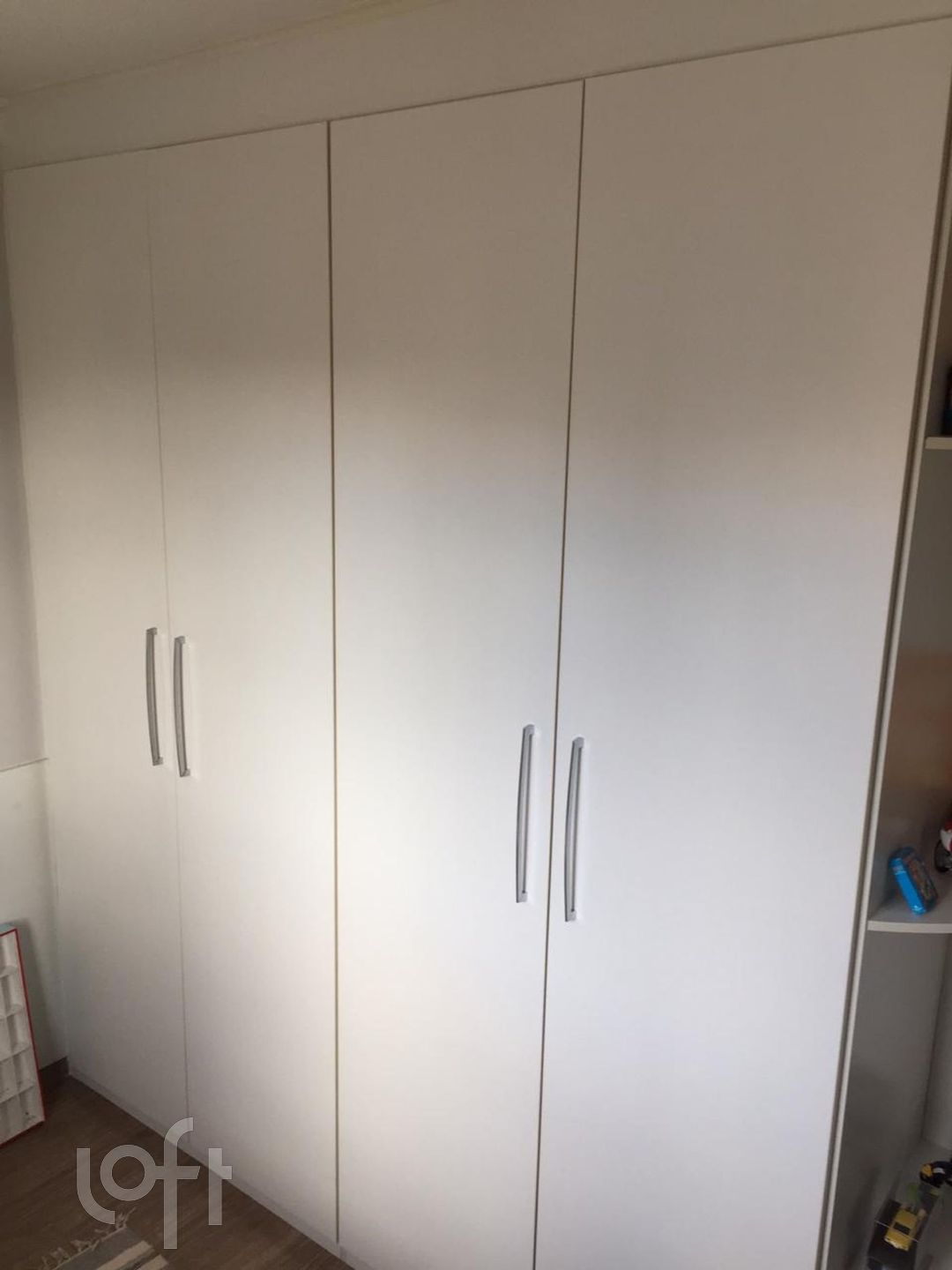 Apartamento à venda com 2 quartos, 70m² - Foto 4