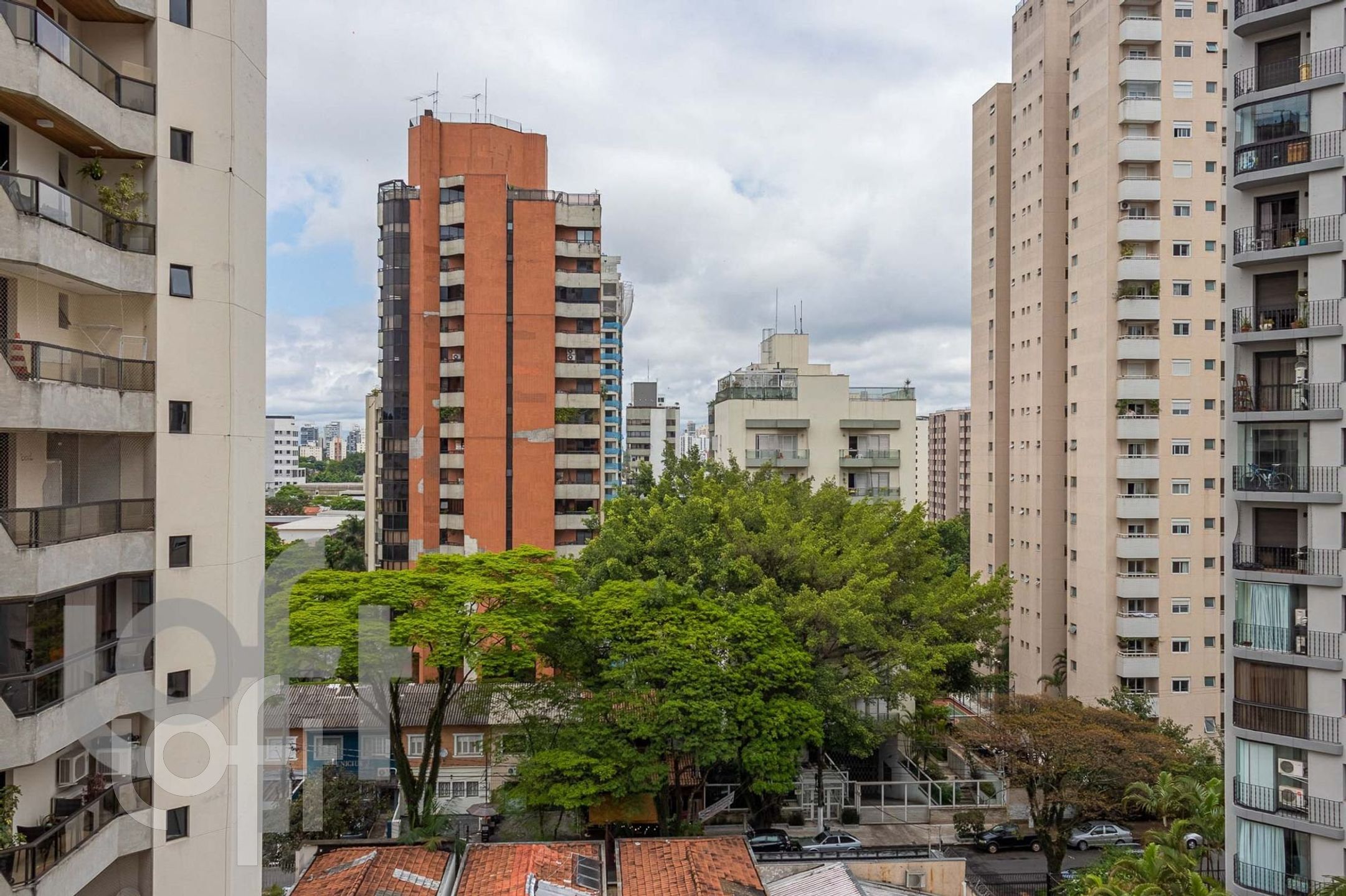 Apartamento à venda com 3 quartos, 216m² - Foto 19