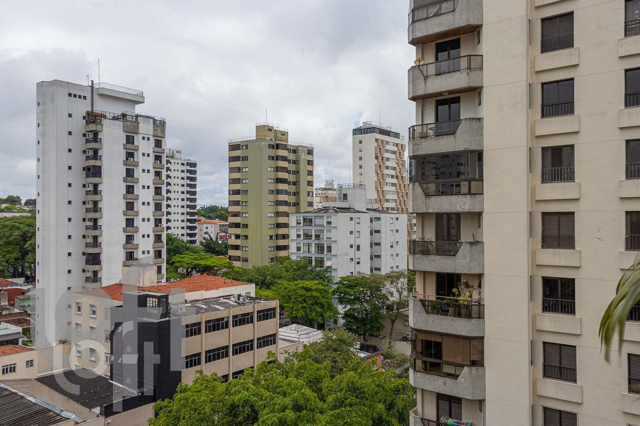 Apartamento à venda com 3 quartos, 216m² - Foto 22