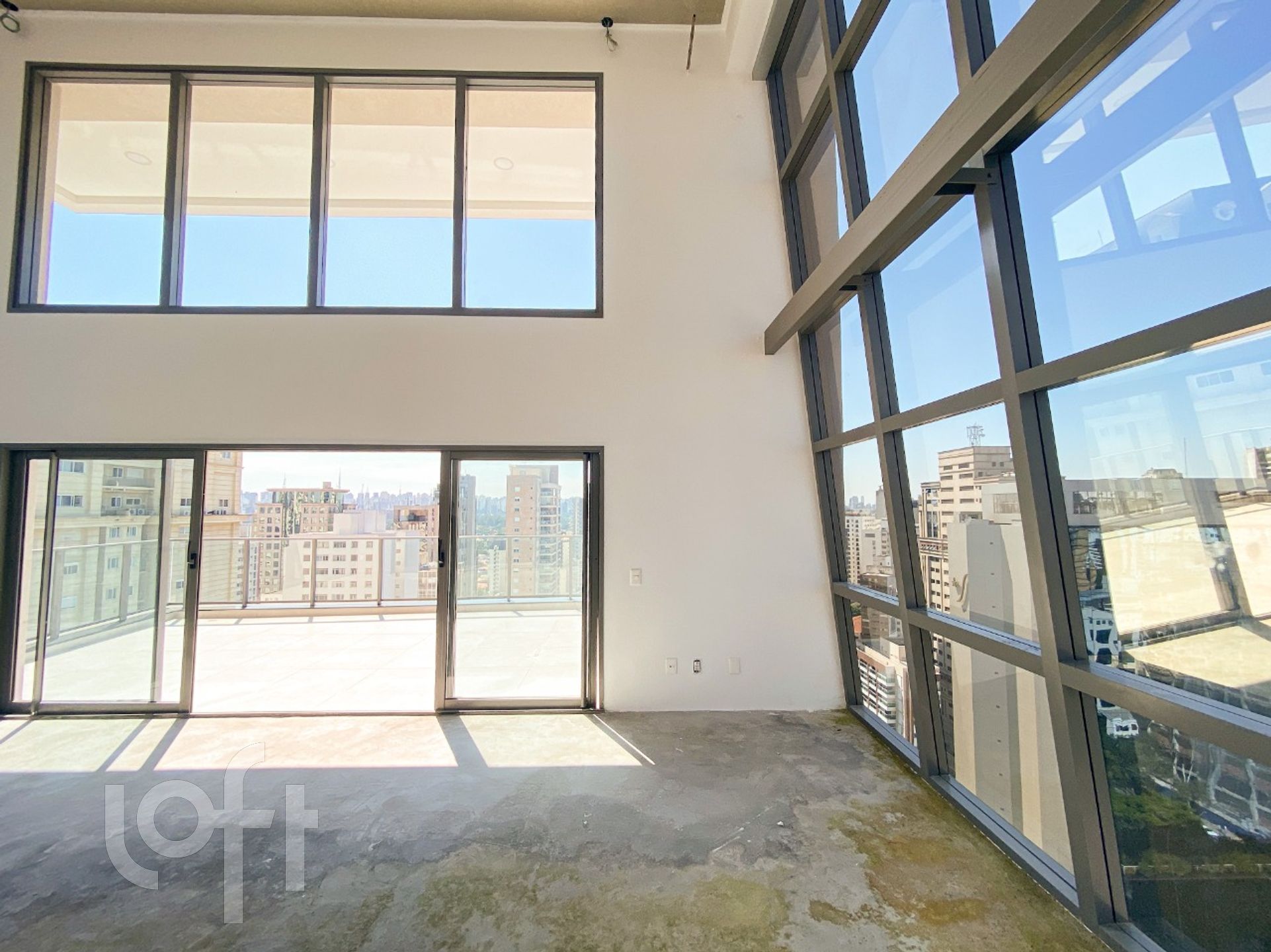 Apartamento à venda com 3 quartos, 246m² - Foto 3