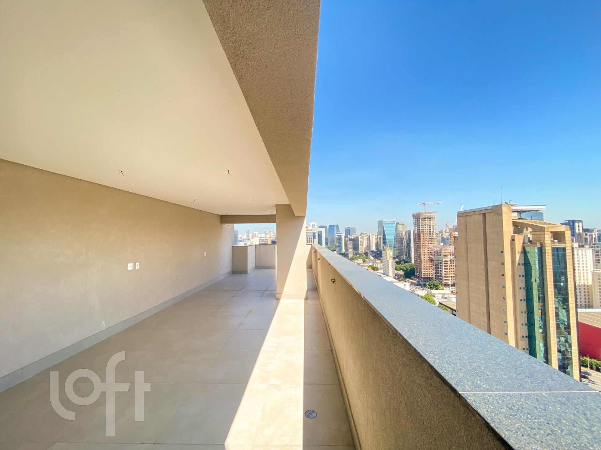 Apartamento à venda com 3 quartos, 246m² - Foto 7