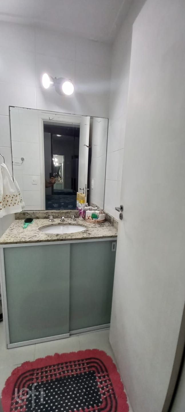 Apartamento à venda com 3 quartos, 81m² - Foto 19