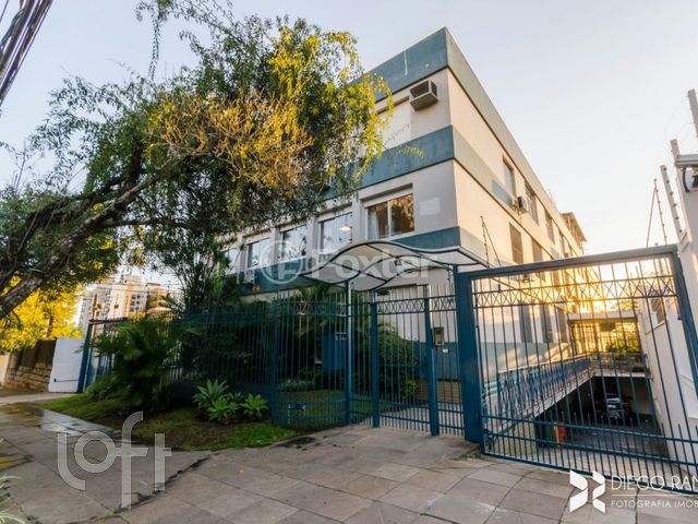 Apartamento com 189m², 4 dormitórios, 1 suíte, 2 vagas, Rio Branco em Porto Alegre