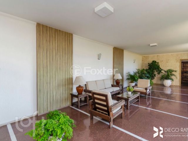 Apartamento com 189m², 4 dormitórios, 1 suíte, 2 vagas, Rio Branco em Porto Alegre
