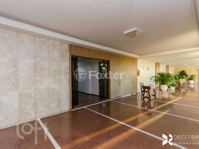 Apartamento com 189m², 4 dormitórios, 1 suíte, 2 vagas, Rio Branco em Porto Alegre