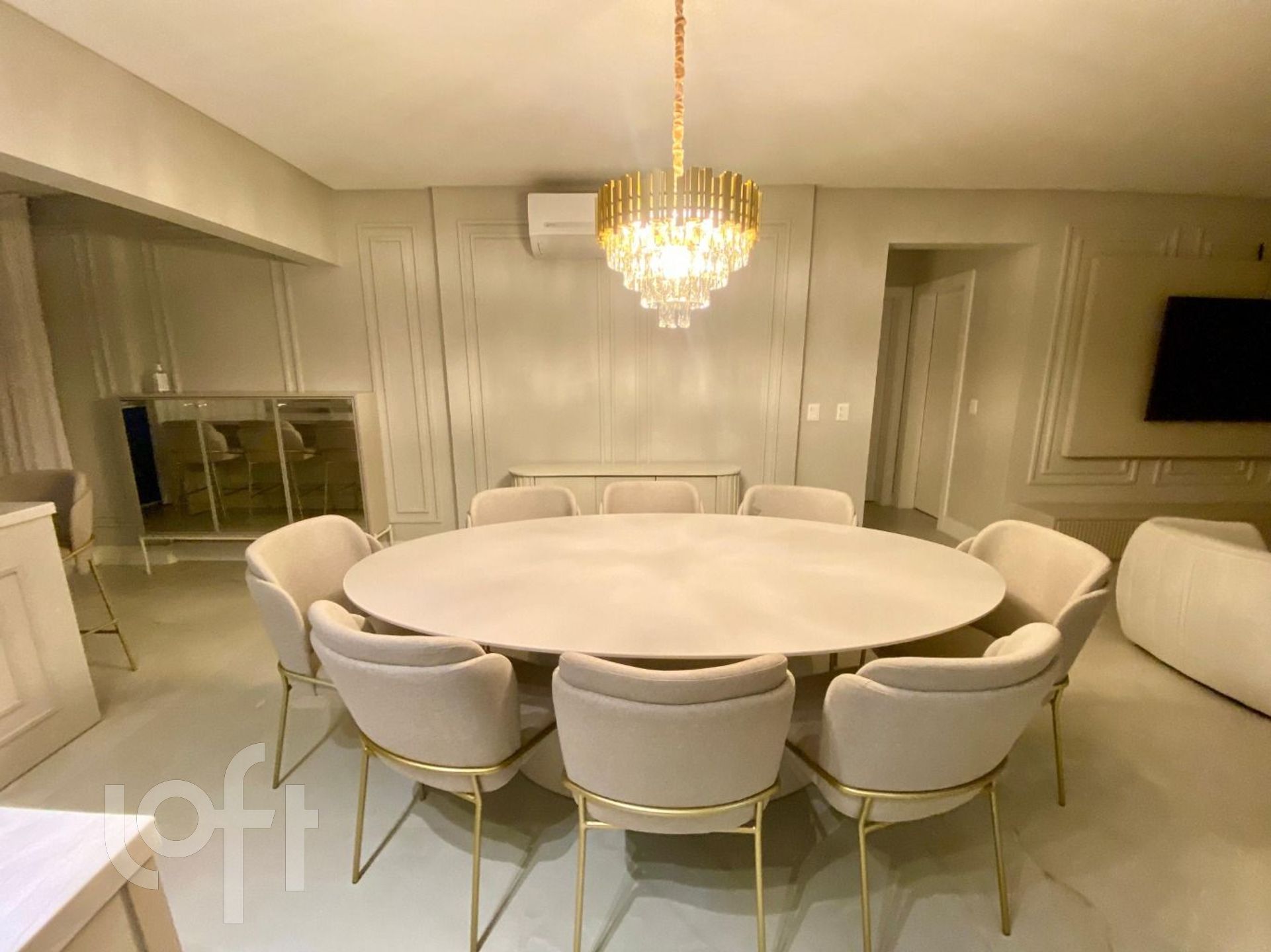 Apartamentos com 131m², 3 quartos, 3 suítes, 2 garagens, no bairro Pioneiros em Balneário Camboriú