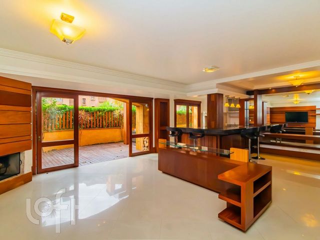 Apartamento com 190m², 3 dormitórios, 3 suítes, 2 vagas, Chácara das Pedras em Porto Alegre