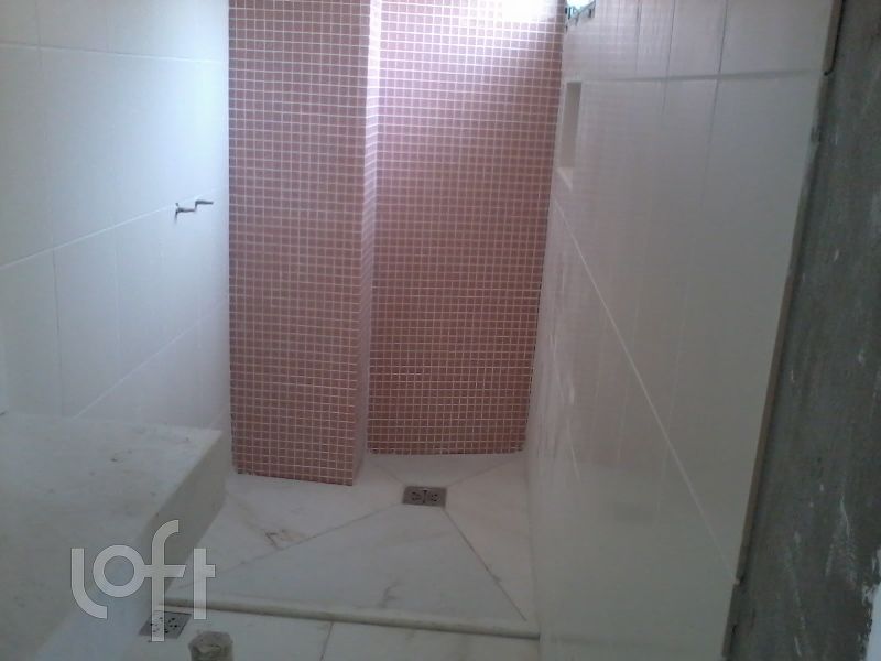 Apartamento à venda com 4 quartos, 150m² - Foto 4