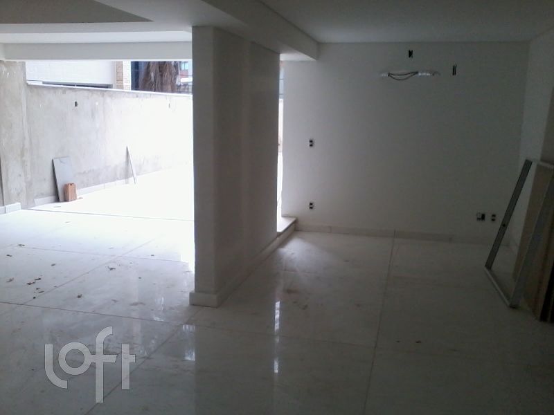 Apartamento à venda com 4 quartos, 150m² - Foto 8