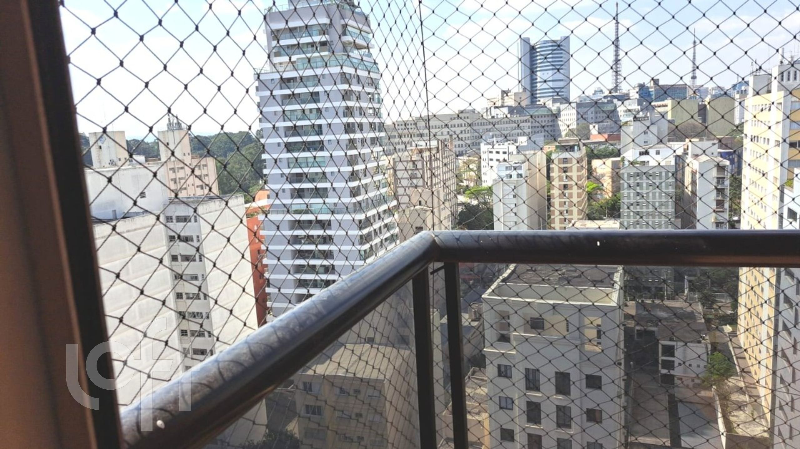 Apartamento à venda com 4 quartos, 191m² - Foto 17