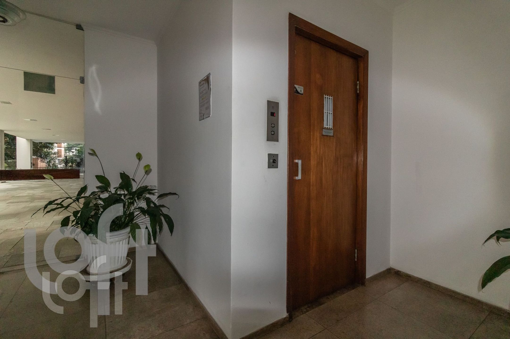 Apartamento à venda com 3 quartos, 157m² - Foto 32