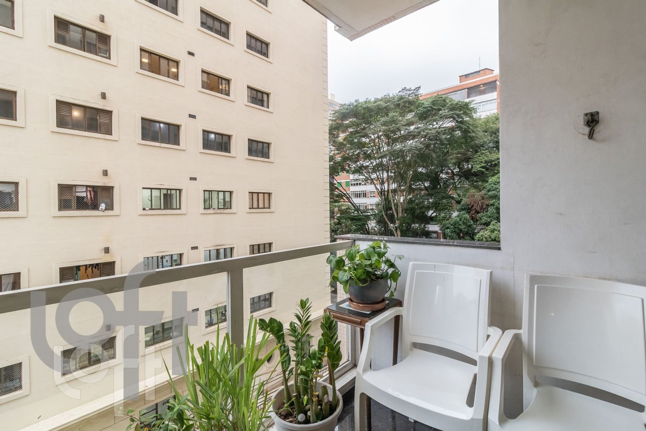 Apartamento à venda com 3 quartos, 157m² - Foto 10