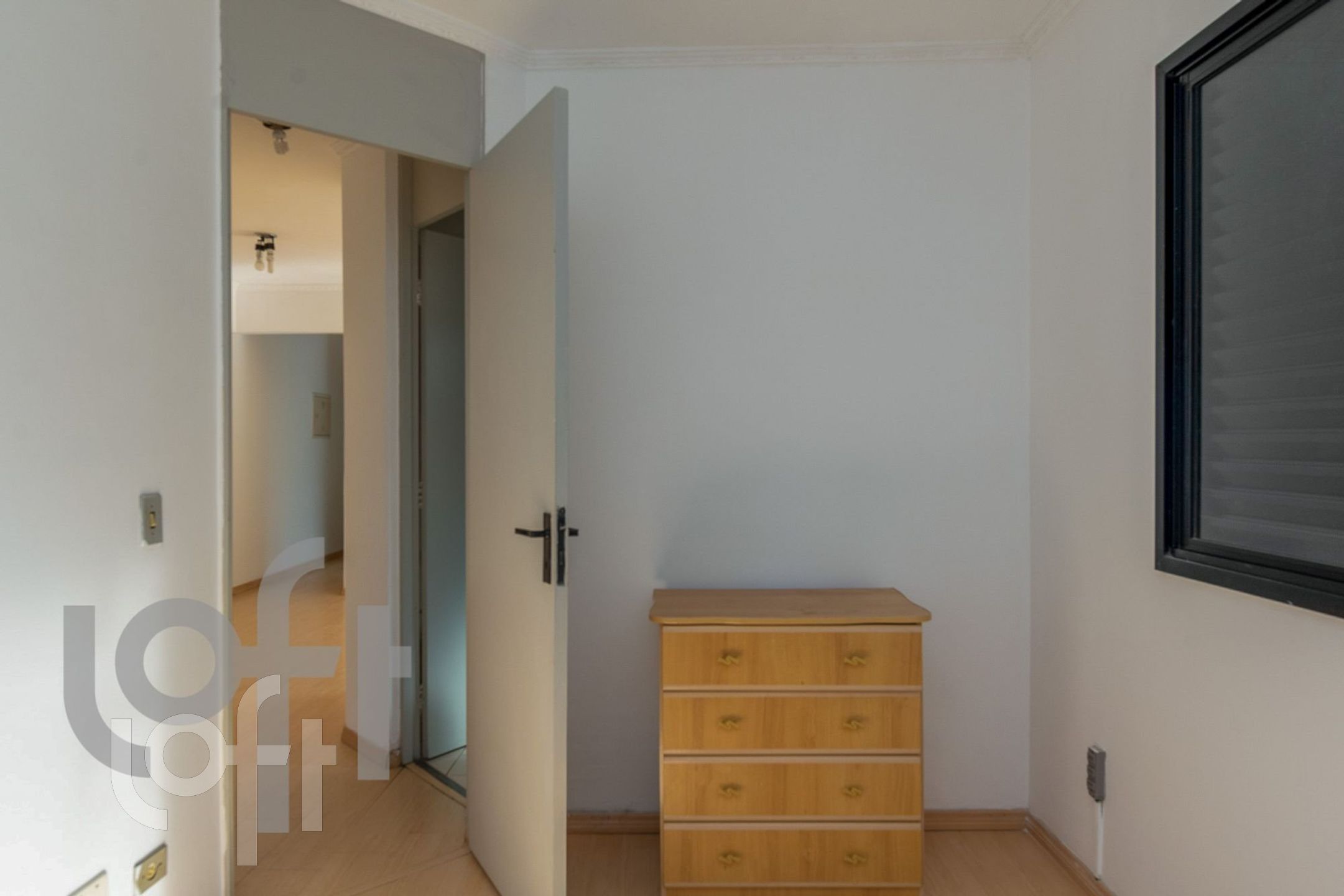 Apartamento à venda com 2 quartos, 60m² - Foto 2