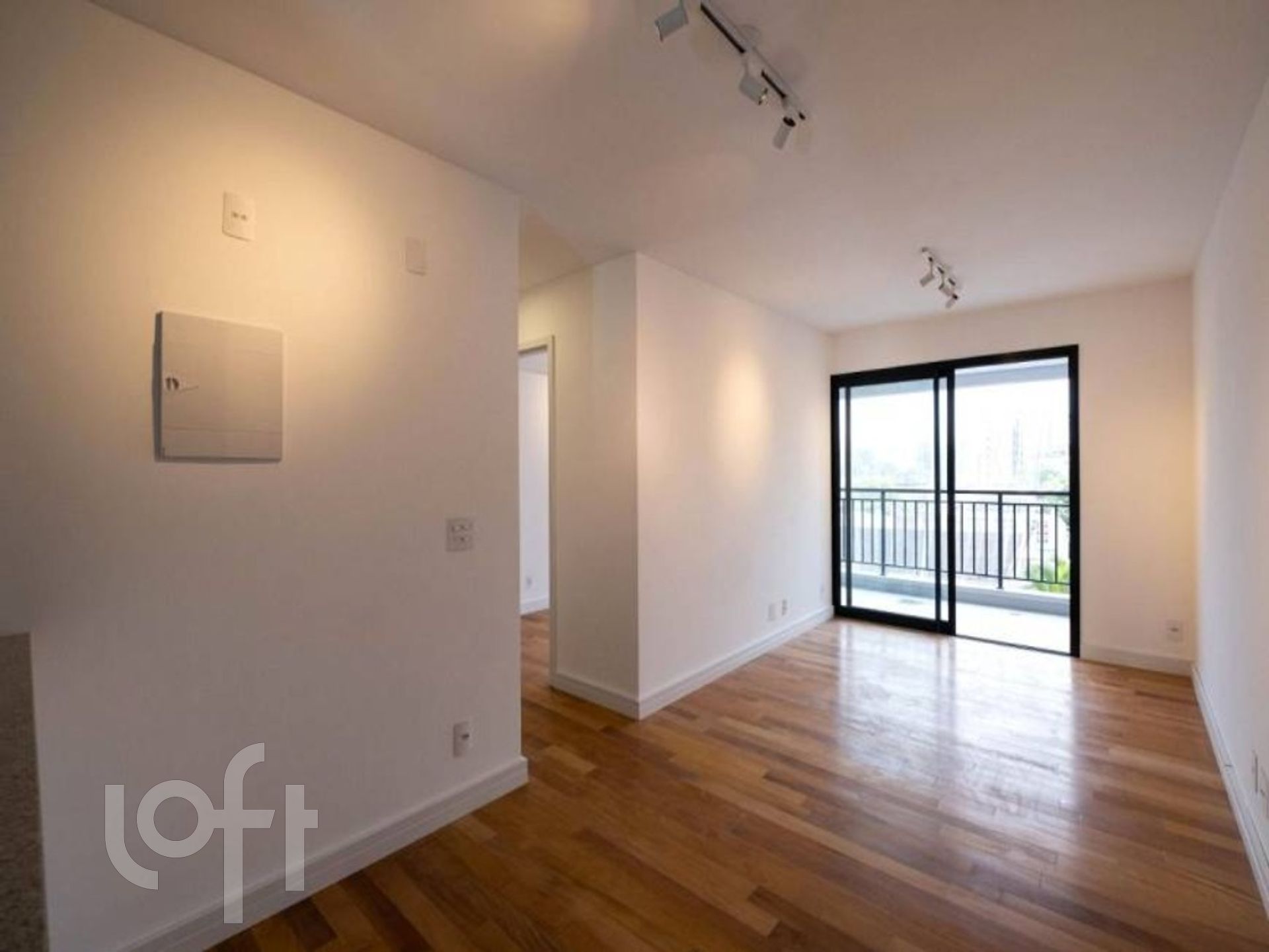 Apartamento à venda com 2 quartos, 68m² - Foto 1