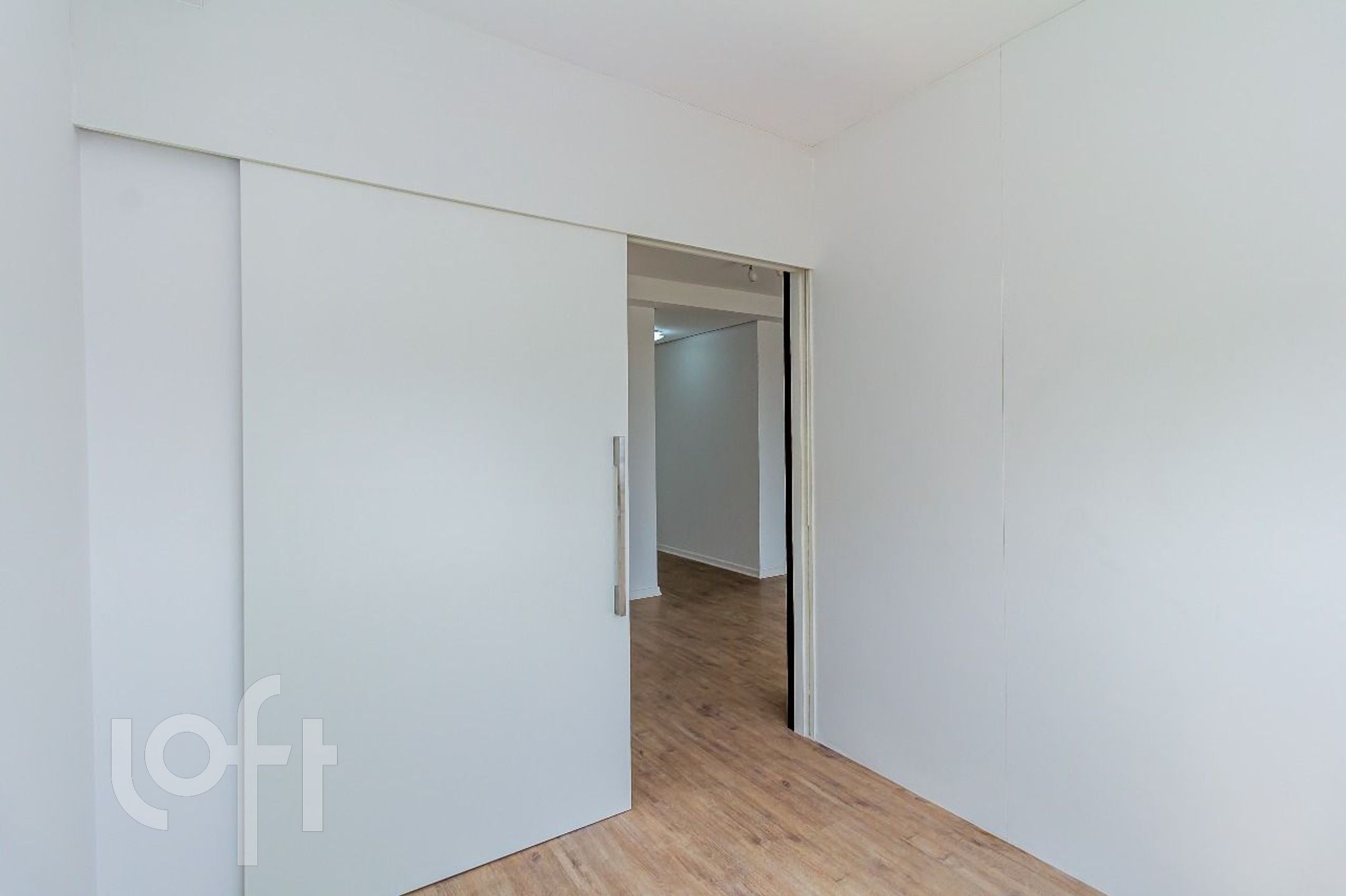 Apartamento à venda com 2 quartos, 63m² - Foto 20