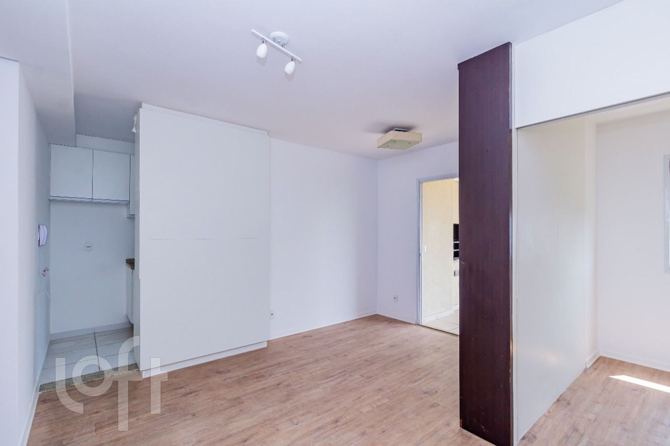 Apartamento à venda com 2 quartos, 63m² - Foto 2