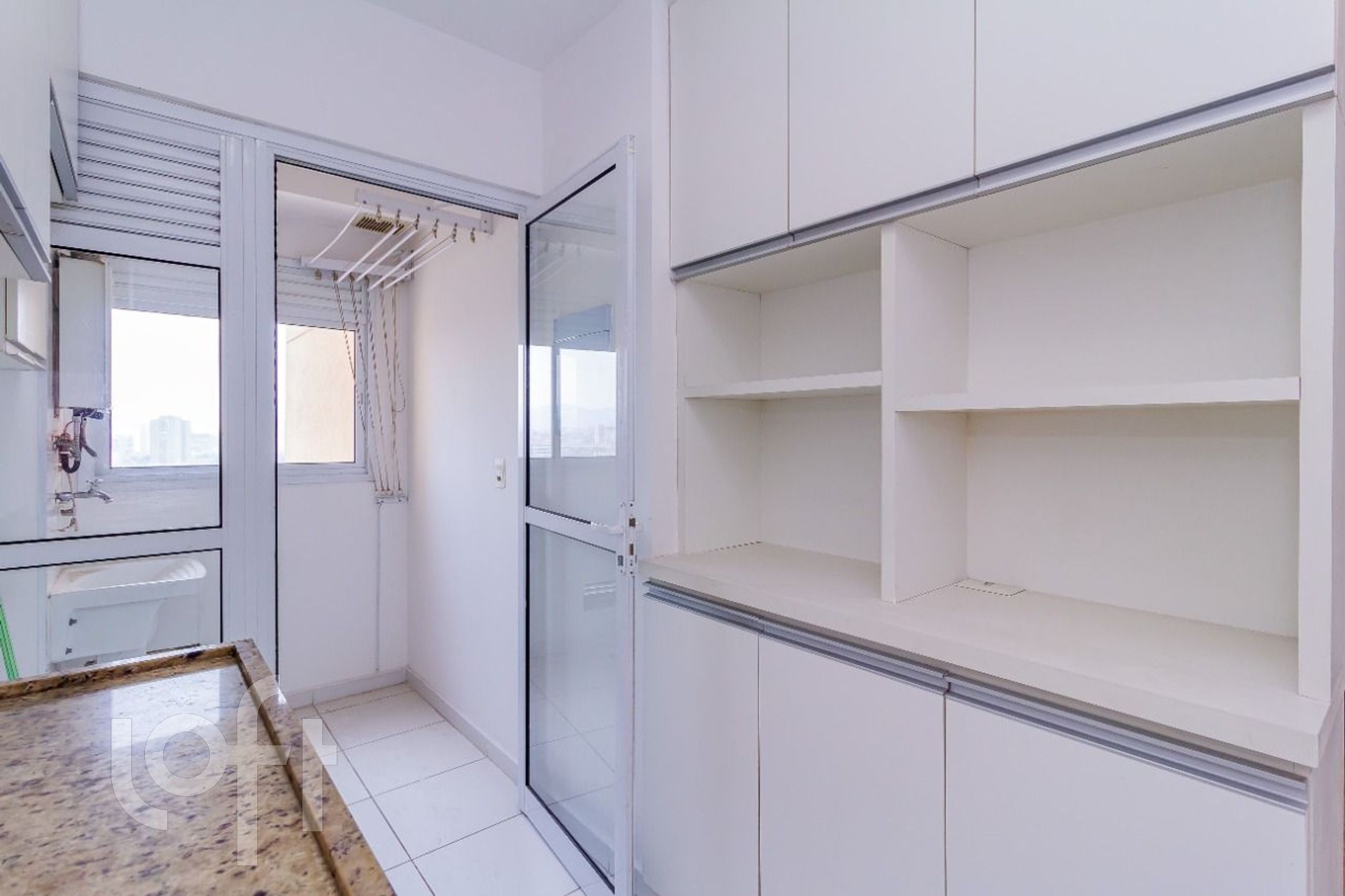 Apartamento à venda com 2 quartos, 63m² - Foto 14