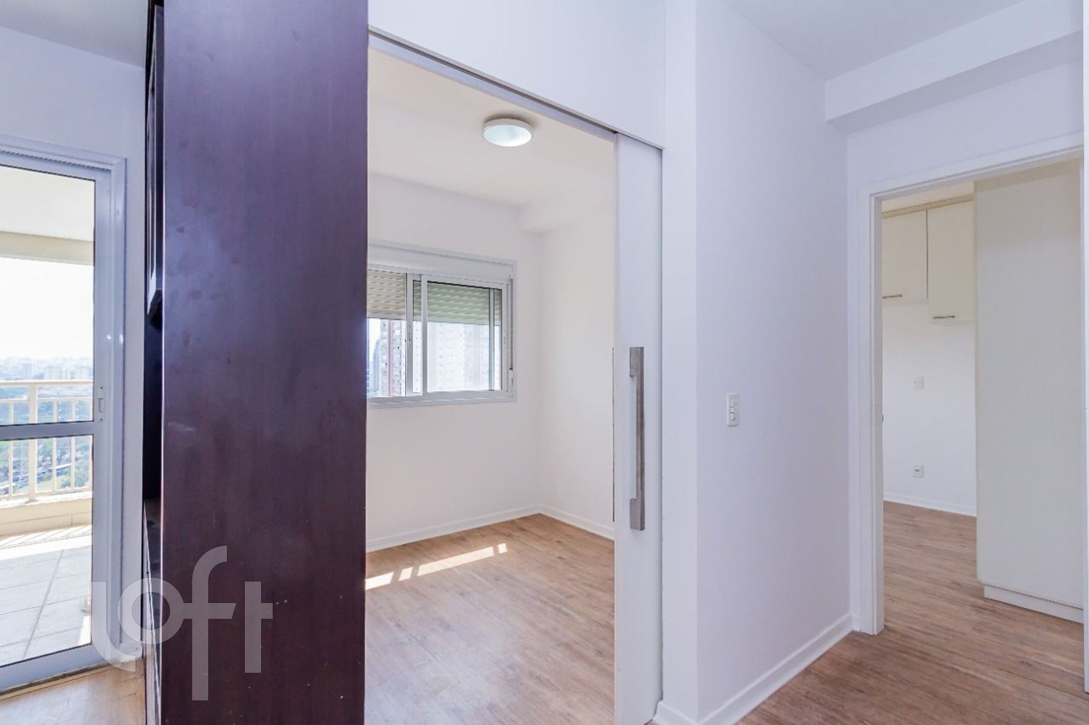 Apartamento à venda com 2 quartos, 63m² - Foto 4