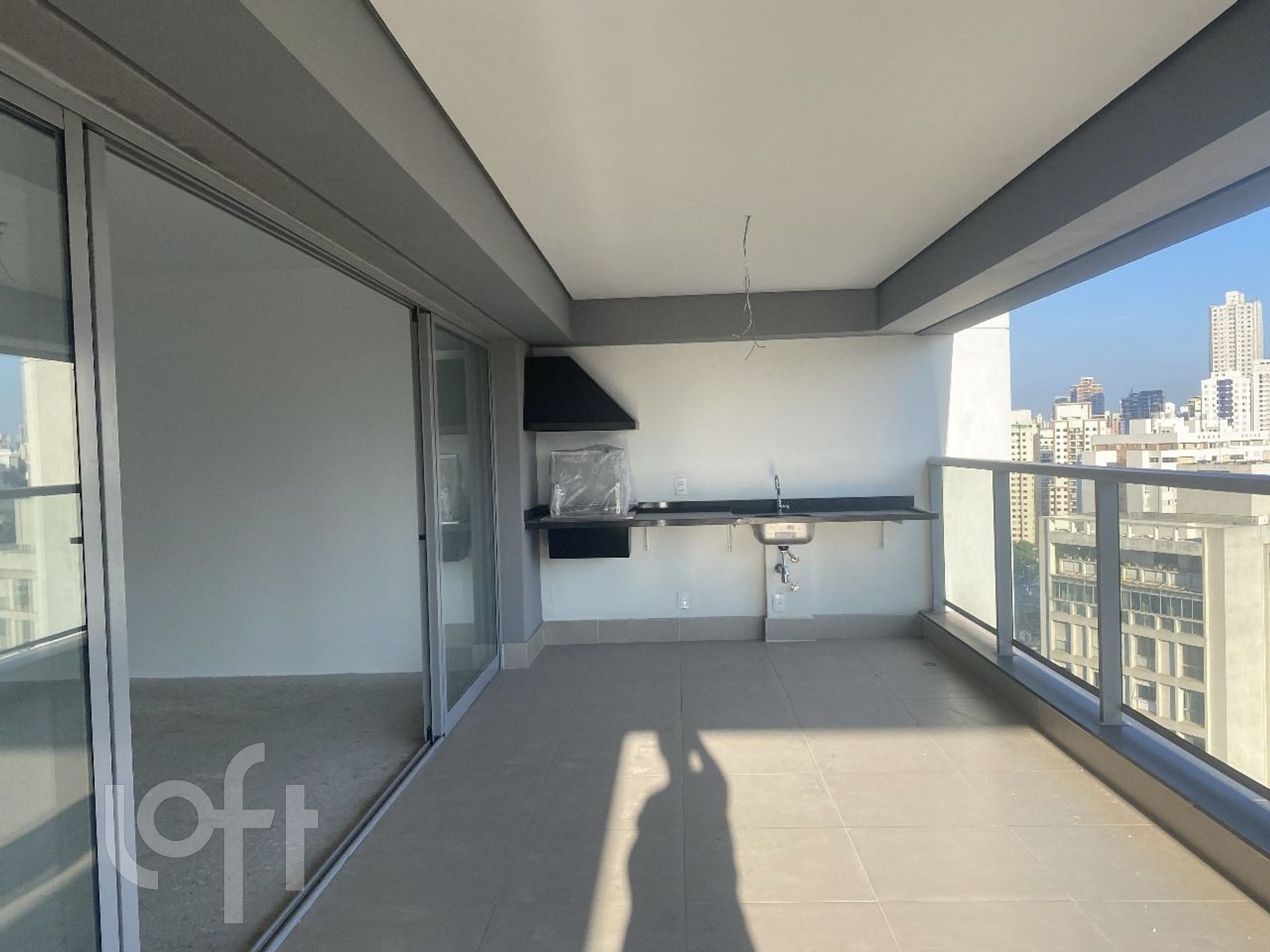 Apartamento à venda com 3 quartos, 184m² - Foto 6