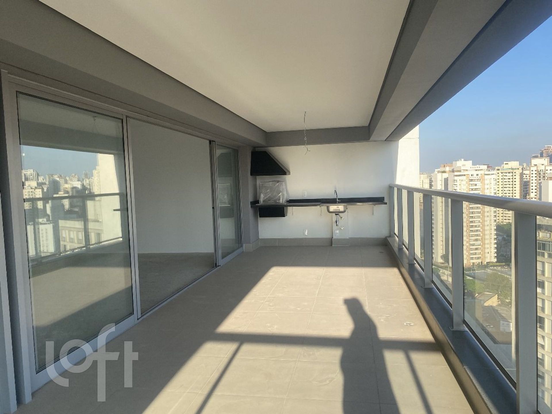 Apartamento à venda com 3 quartos, 184m² - Foto 5