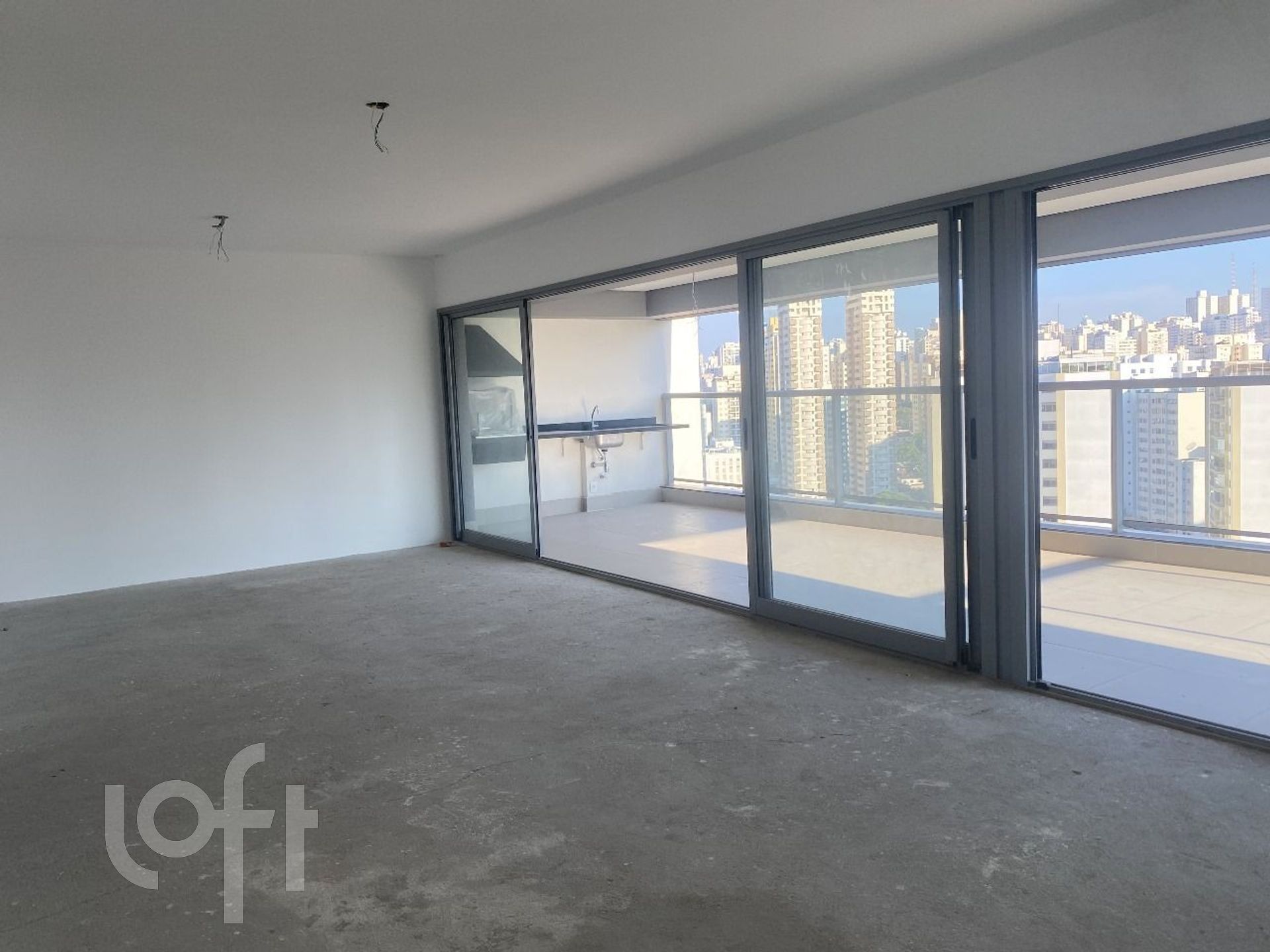 Apartamento à venda com 3 quartos, 184m² - Foto 1