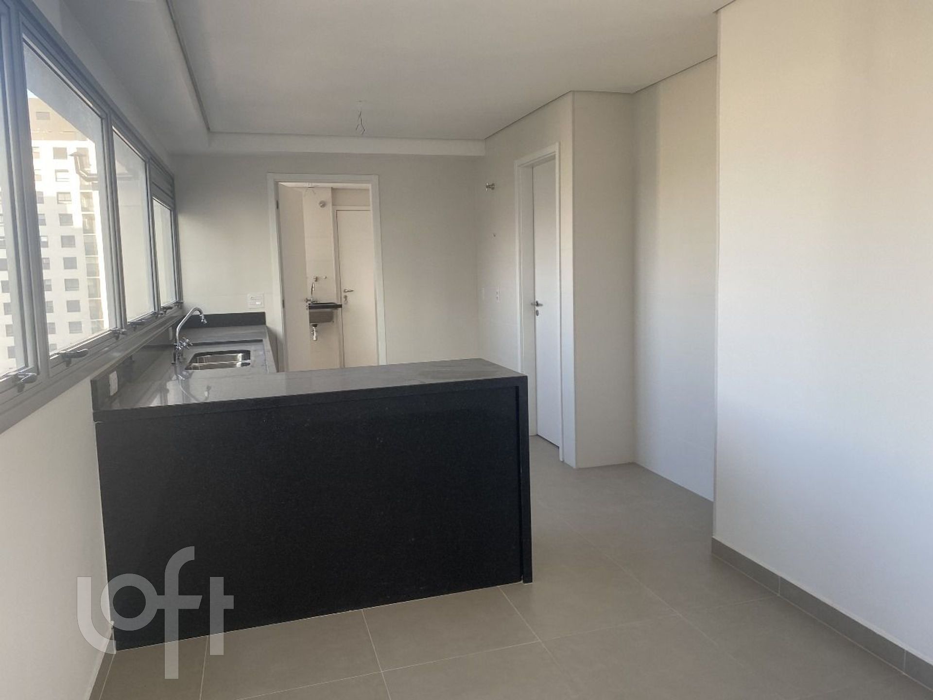 Apartamento à venda com 3 quartos, 184m² - Foto 10