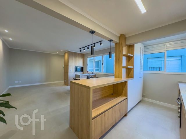 Apartamento com 76m², 2 dormitórios, 1 suíte, 1 vaga, Jardim Botânico em Porto Alegre