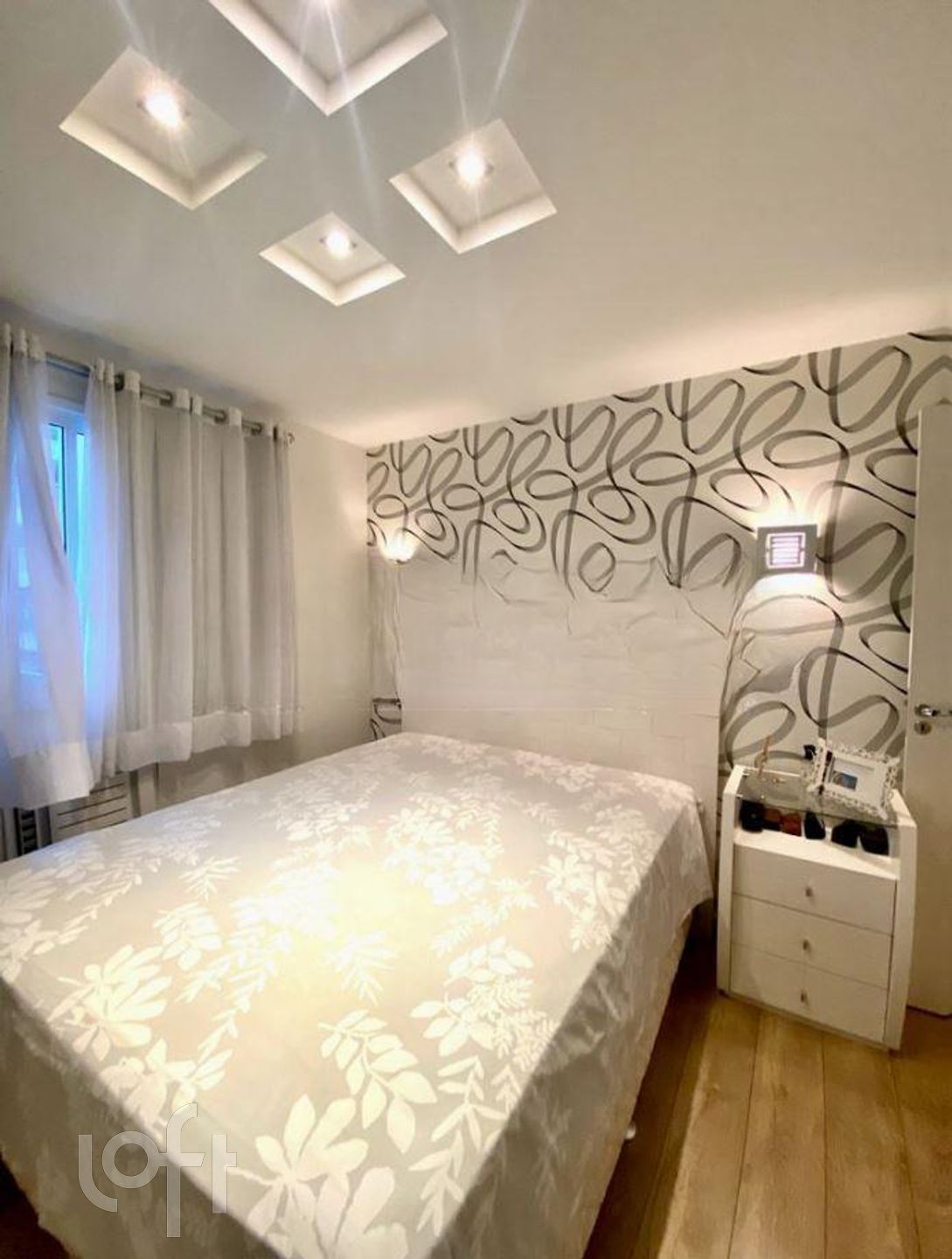 Apartamento à venda com 2 quartos, 70m² - Foto 13