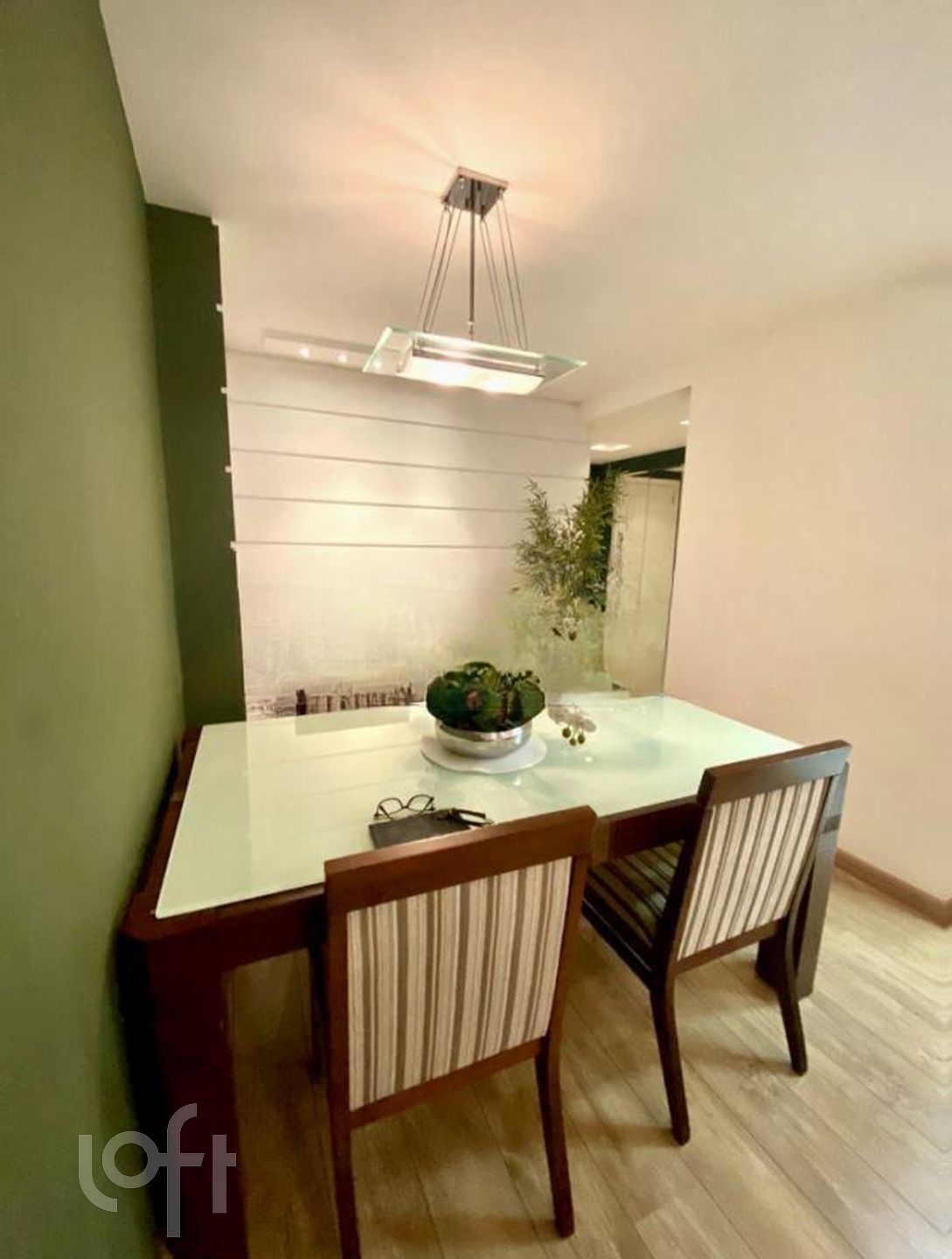 Apartamento à venda com 2 quartos, 70m² - Foto 2