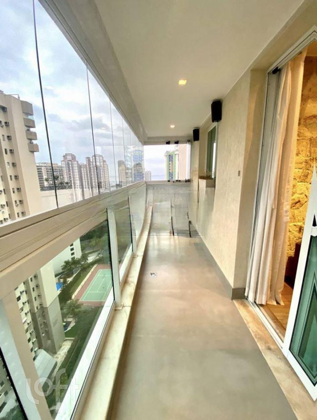 Apartamento à venda com 2 quartos, 70m² - Foto 19